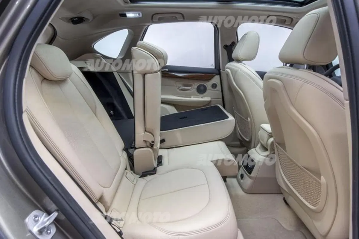 BMW Serie 2 Active Tourer (39)