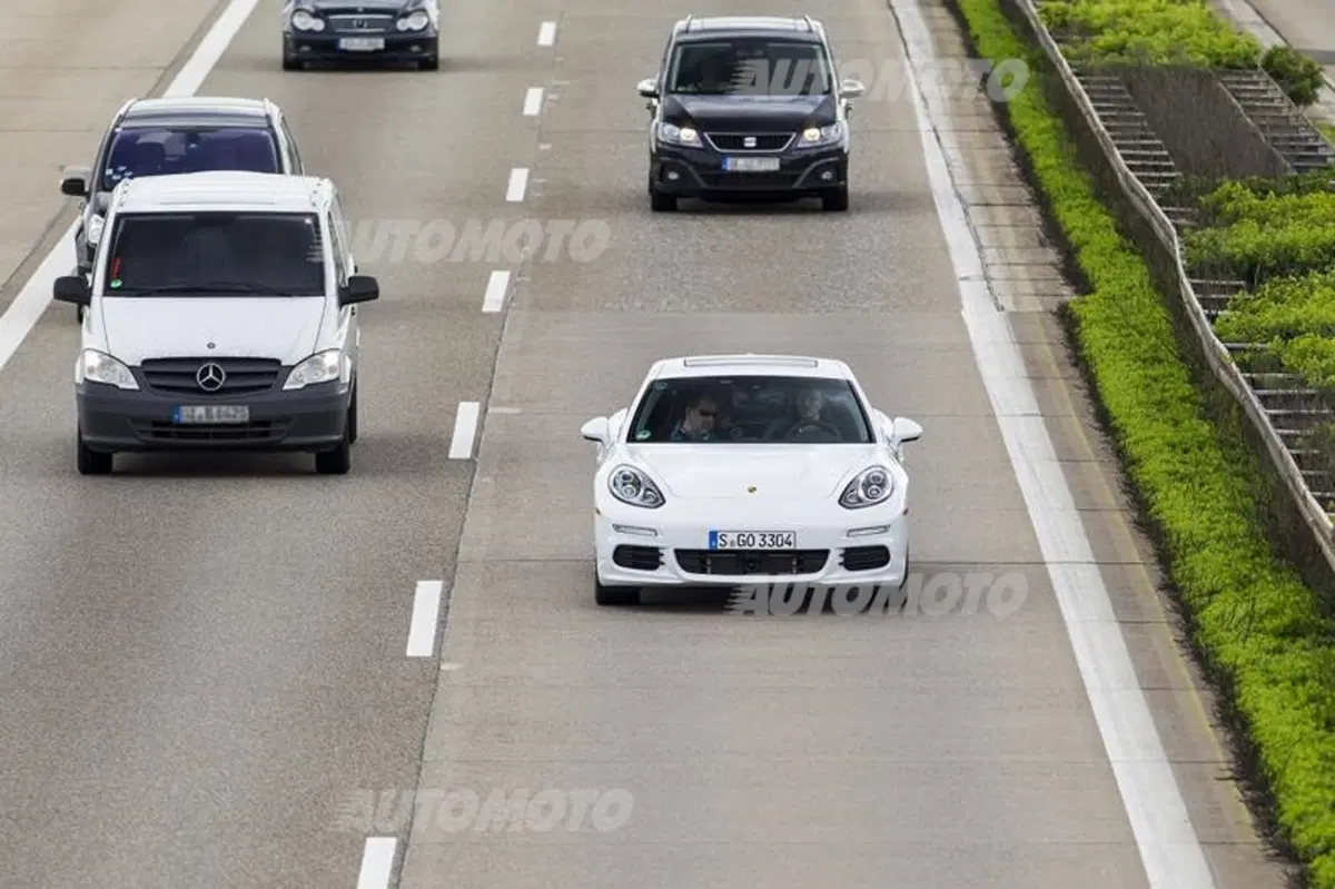 Porsche Panamera S E-Hybrid (7)