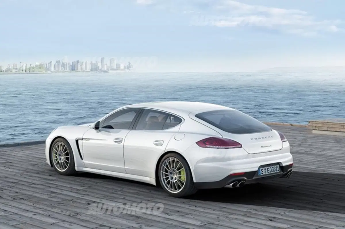 Porsche Panamera S E-Hybrid (9)