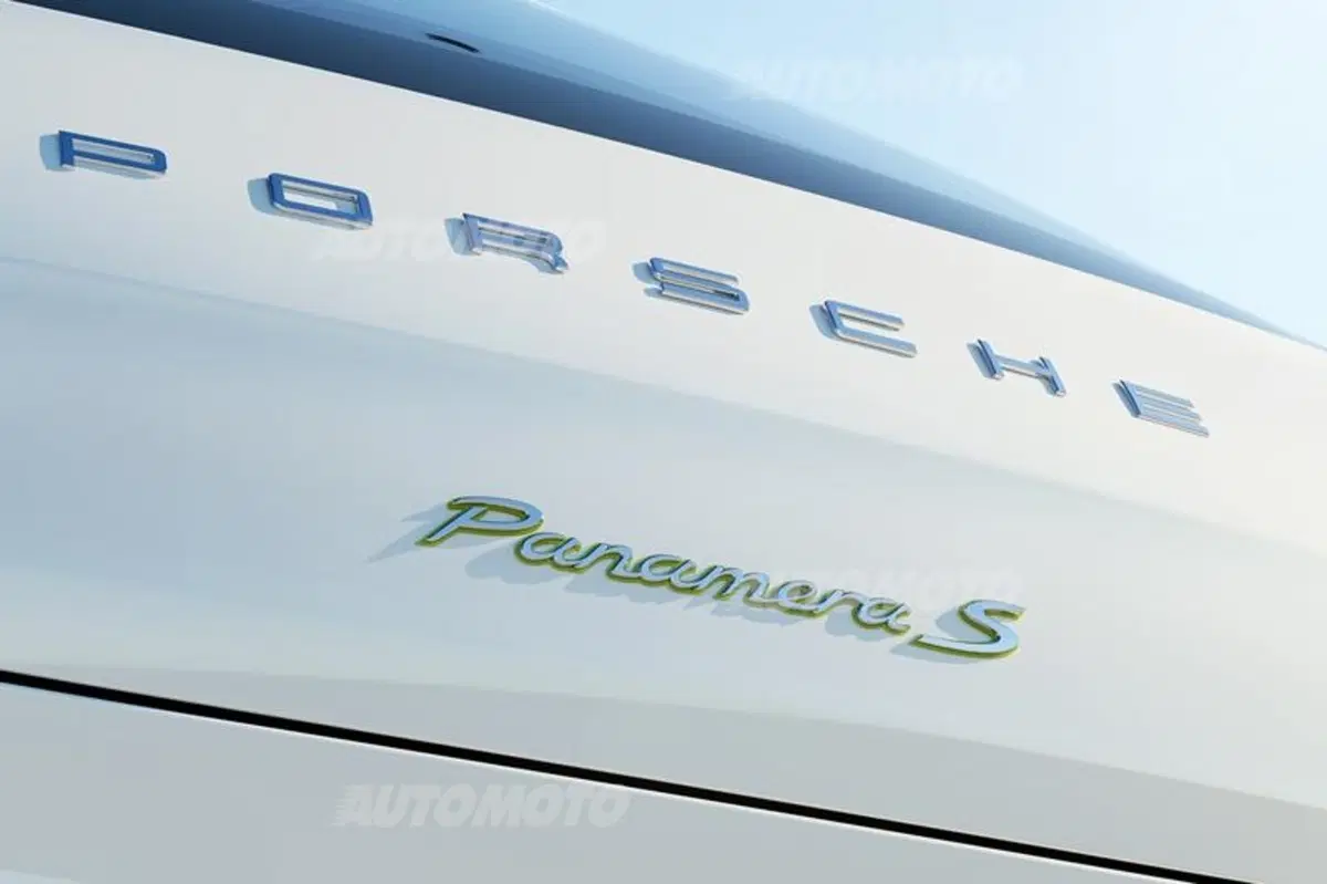 Porsche Panamera S E-Hybrid (14)
