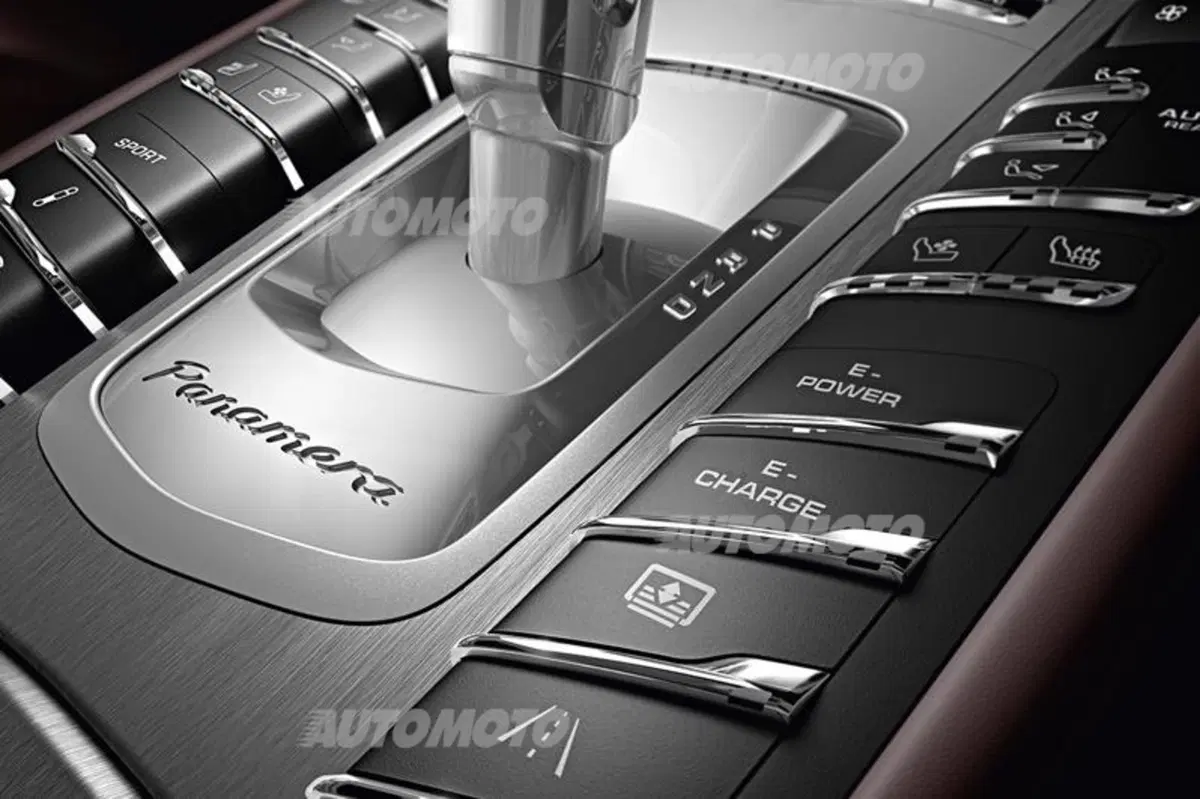 Porsche Panamera S E-Hybrid (17)
