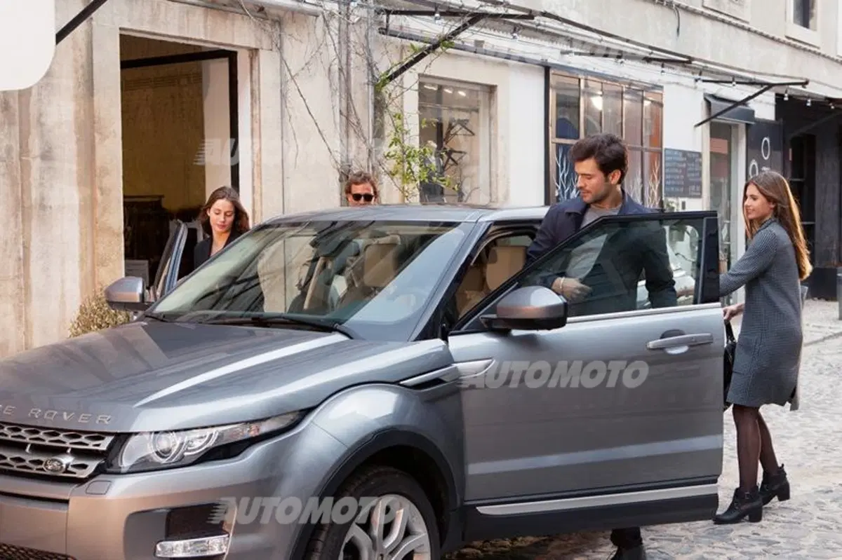Range Rover Evoque: arrivano le versioni Autobiography (14)