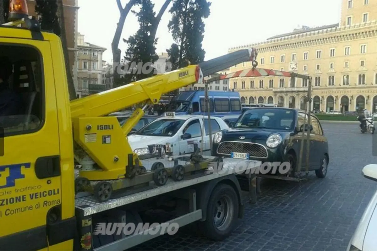 Infrazioni segnalate su Twitter: pioggia di multe “social” a Roma (5)