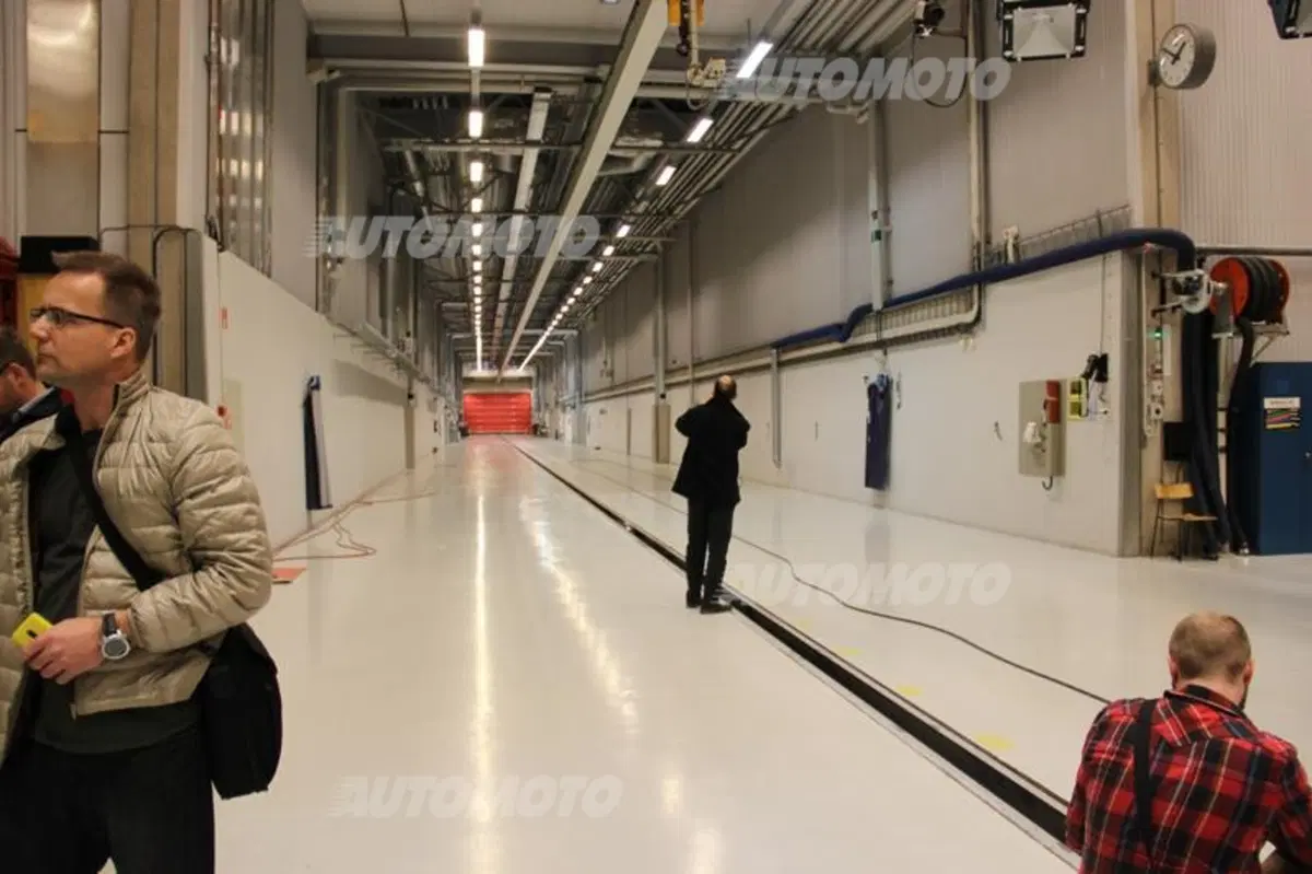 Volvo: cosa significa assistere ad un crash test in diretta (25)