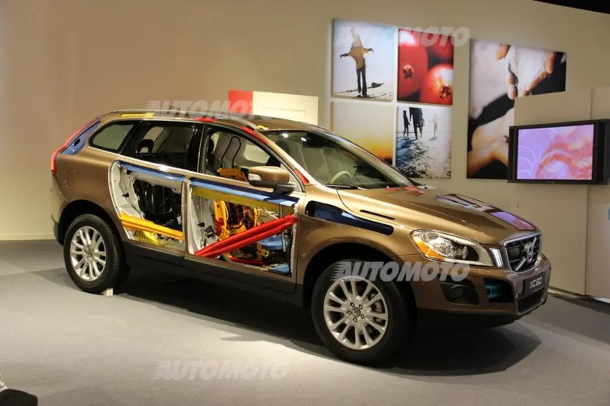Volvo: cosa significa assistere ad un crash test in diretta (31)