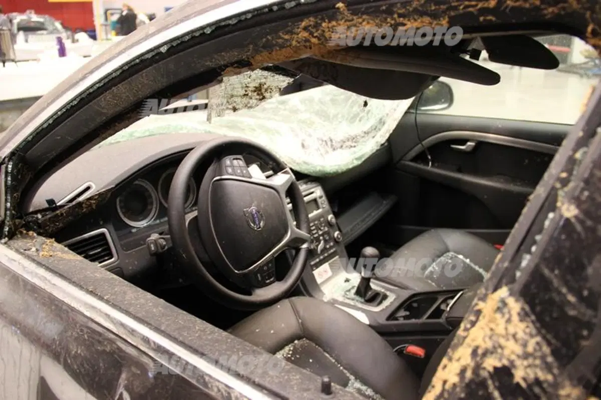 Volvo: cosa significa assistere ad un crash test in diretta (34)
