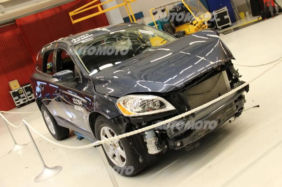 Volvo: cosa significa assistere ad un crash test in diretta (49)