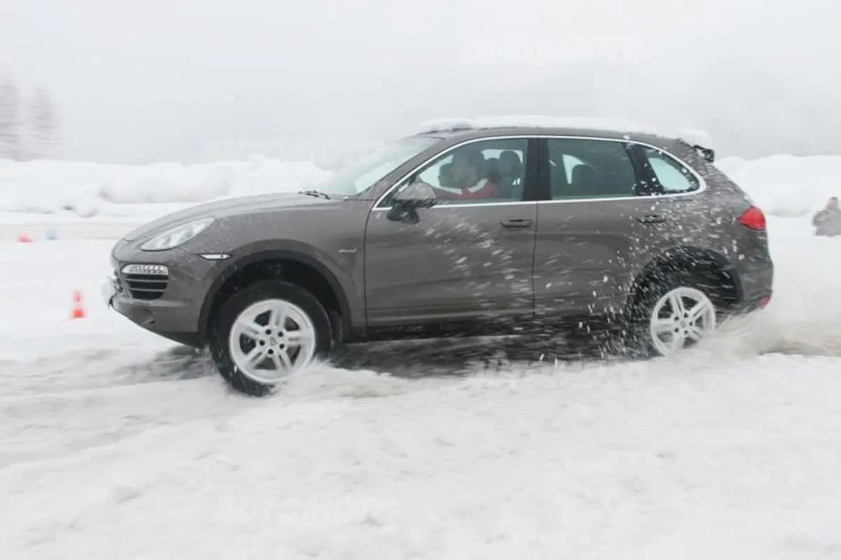Porsche Sci Club 2013/2014: la quarta tappa di Monte Zoncolan (5)