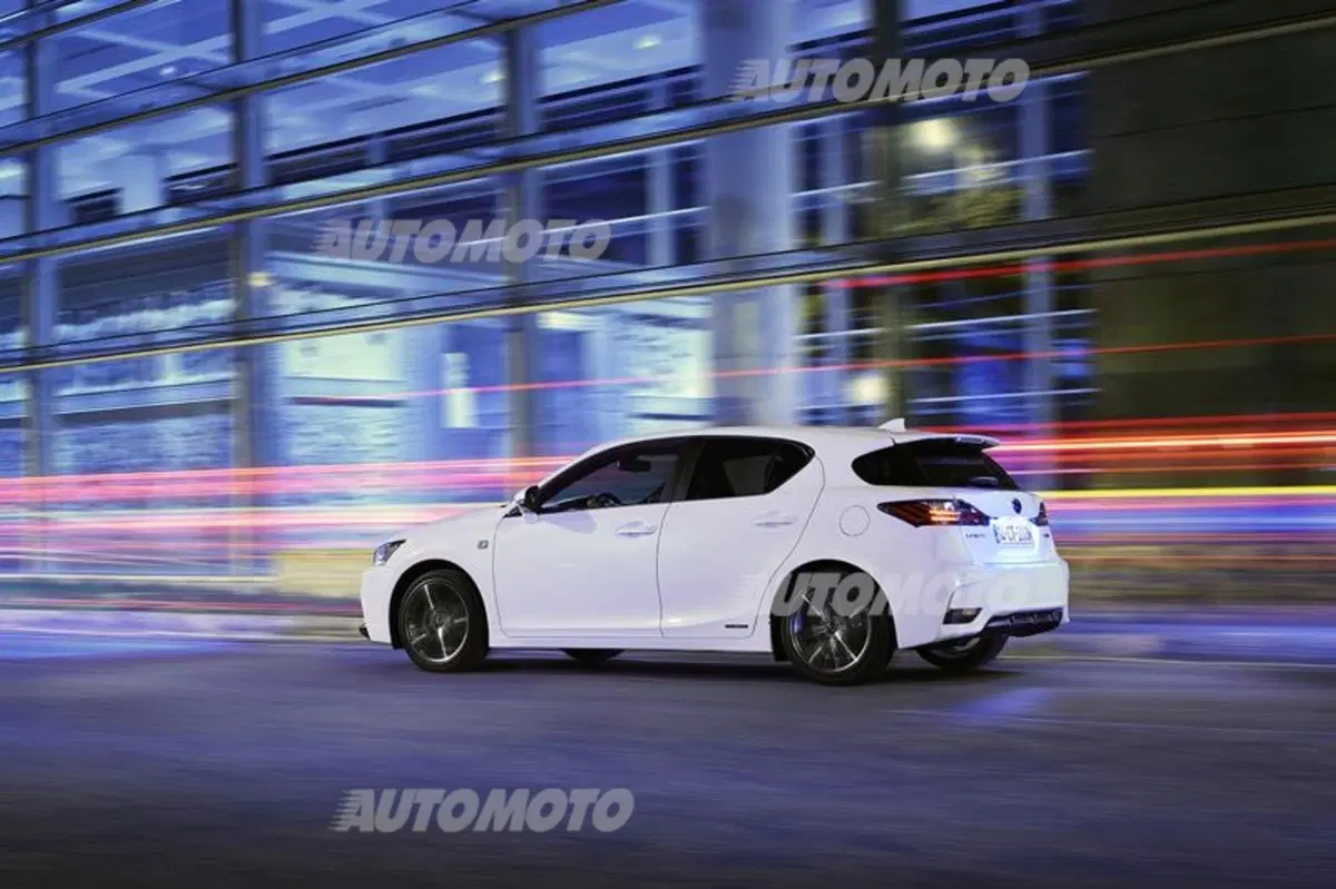 Lexus CT Hybrid restyling: tutti i dati ufficiali (6)