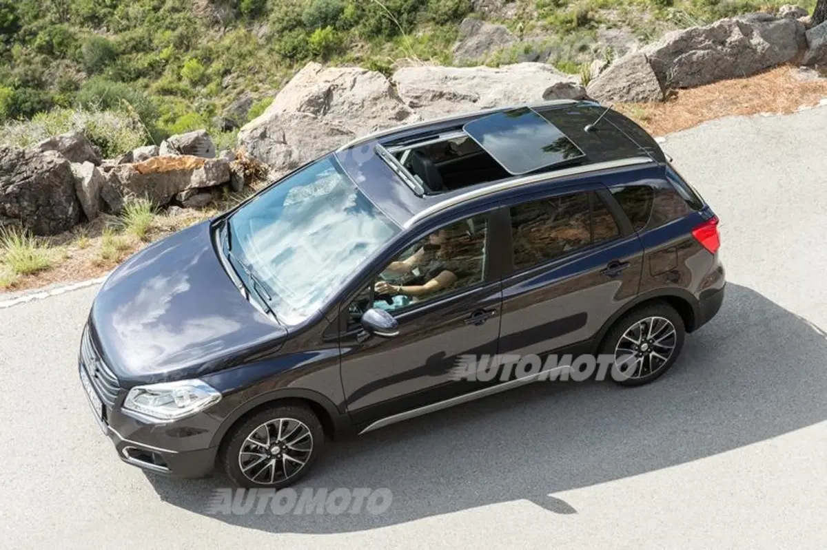 Nalli, Suzuki: «S-Cross? I consumi di un'ibrida con tecnologie tradizionali» (30)
