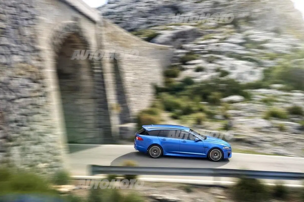 Jaguar XFR-S Sportbrake (9)
