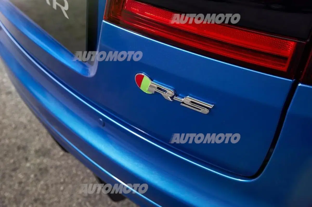 Jaguar XFR-S Sportbrake (31)