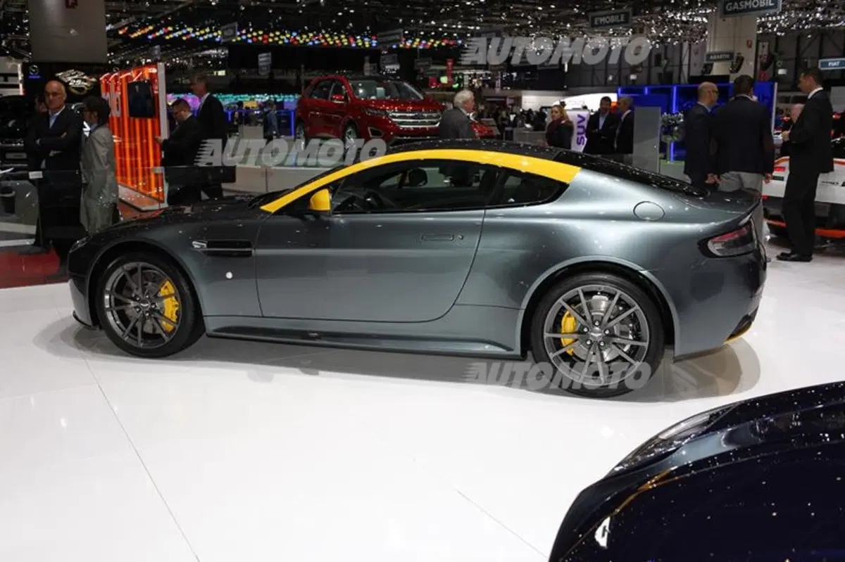 Aston Martin al Salone di Ginevra 2014 (3)