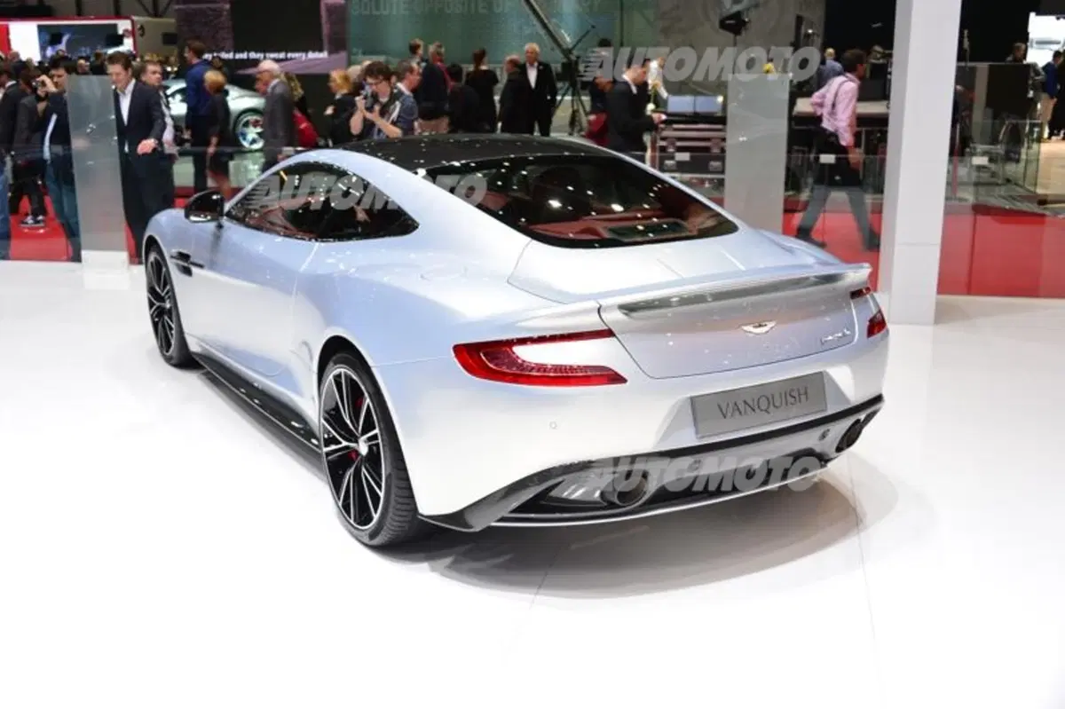 Aston Martin al Salone di Ginevra 2014 (20)