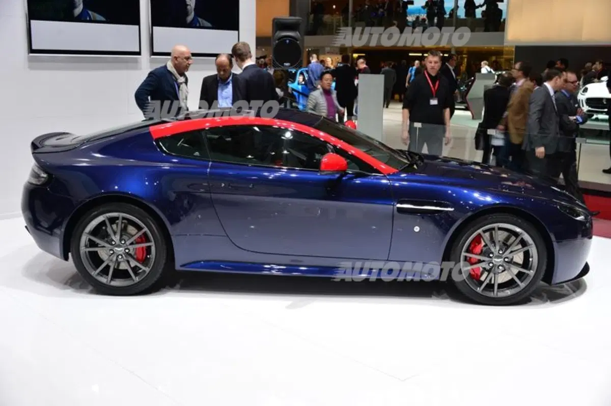 Aston Martin al Salone di Ginevra 2014 (24)