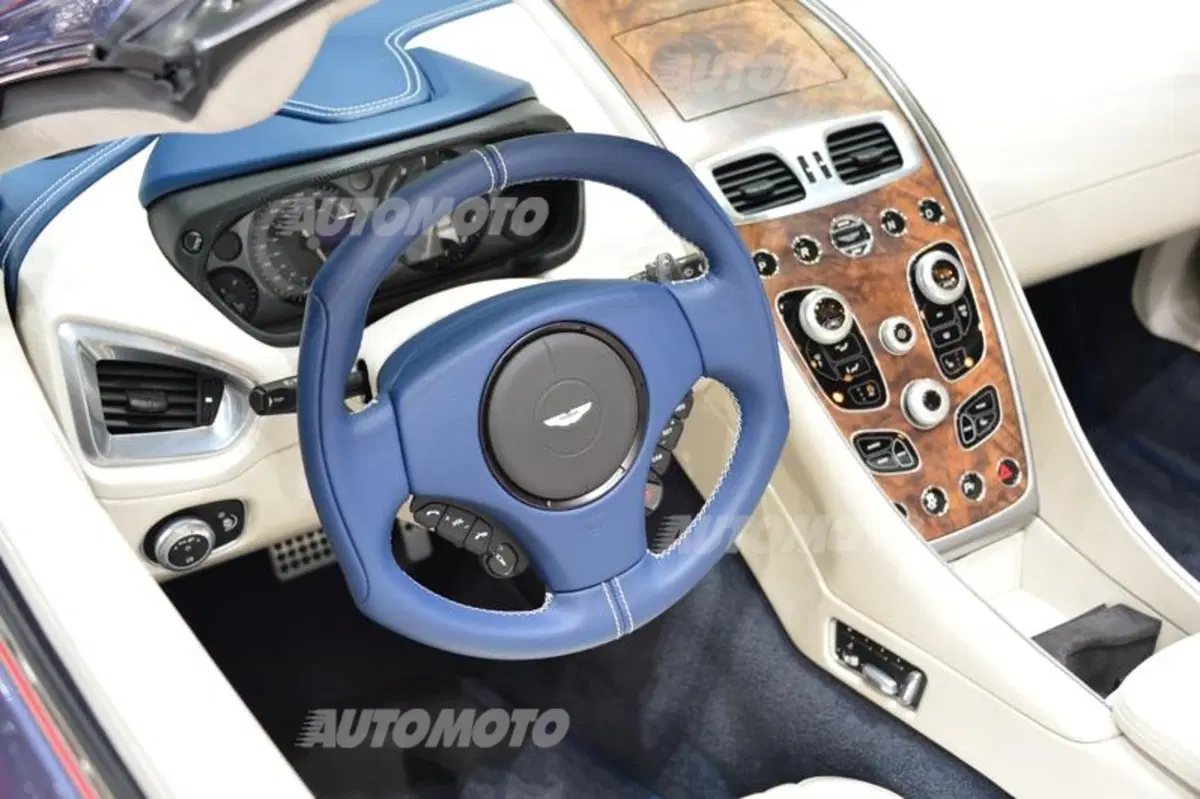 Aston Martin al Salone di Ginevra 2014 (30)