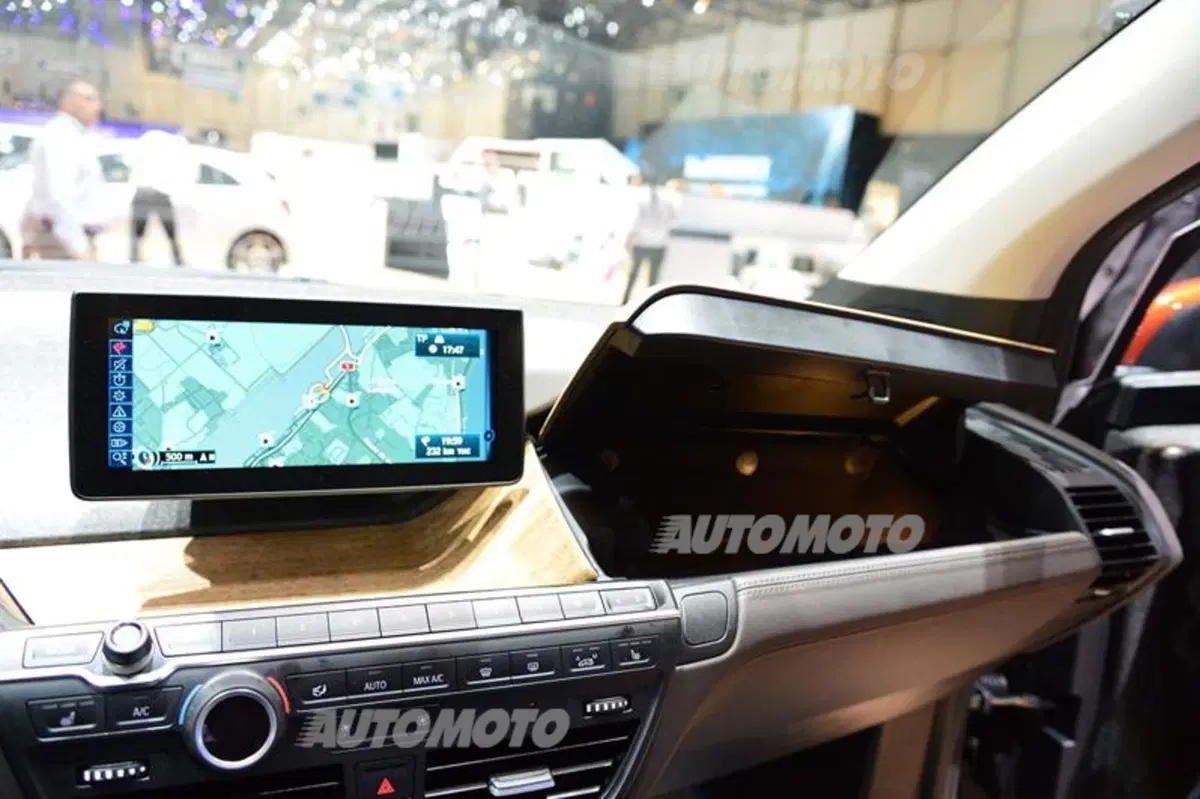 BMW al Salone di Ginevra 2014 (42)