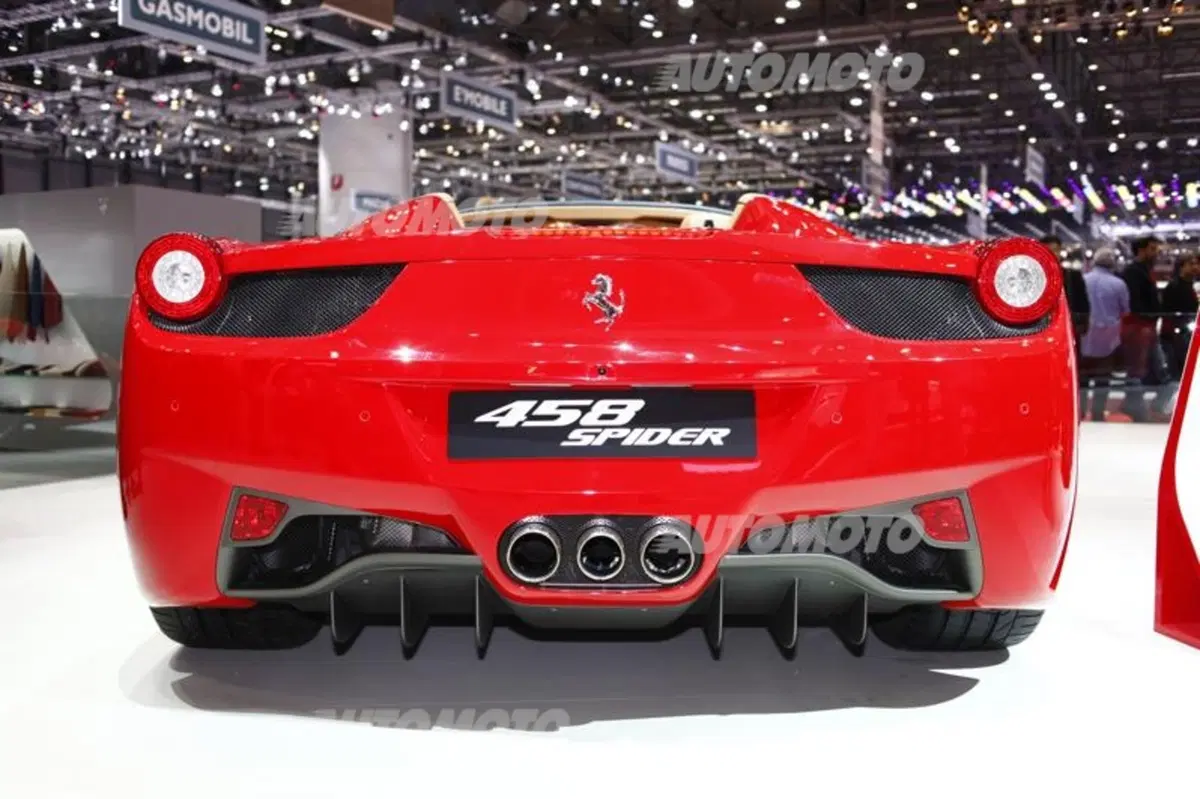 Ferrari al Salone di Ginevra 2014 (21)