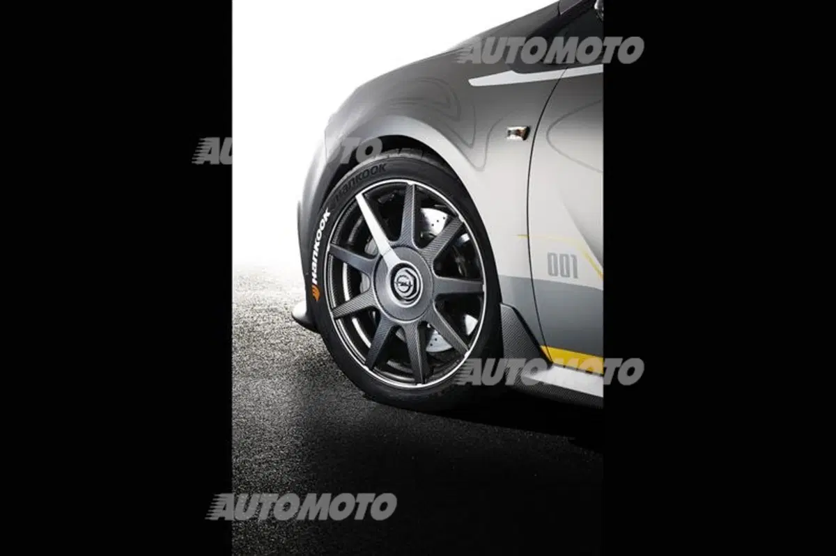 Opel Astra OPC Extreme: tutte le immagini e i dettagli (8)