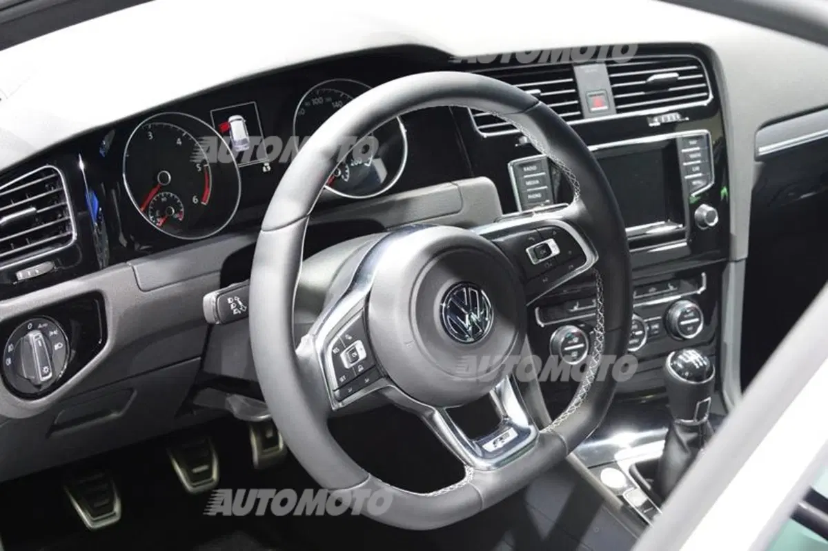 Volkswagen al Salone di Ginevra 2014 (53)
