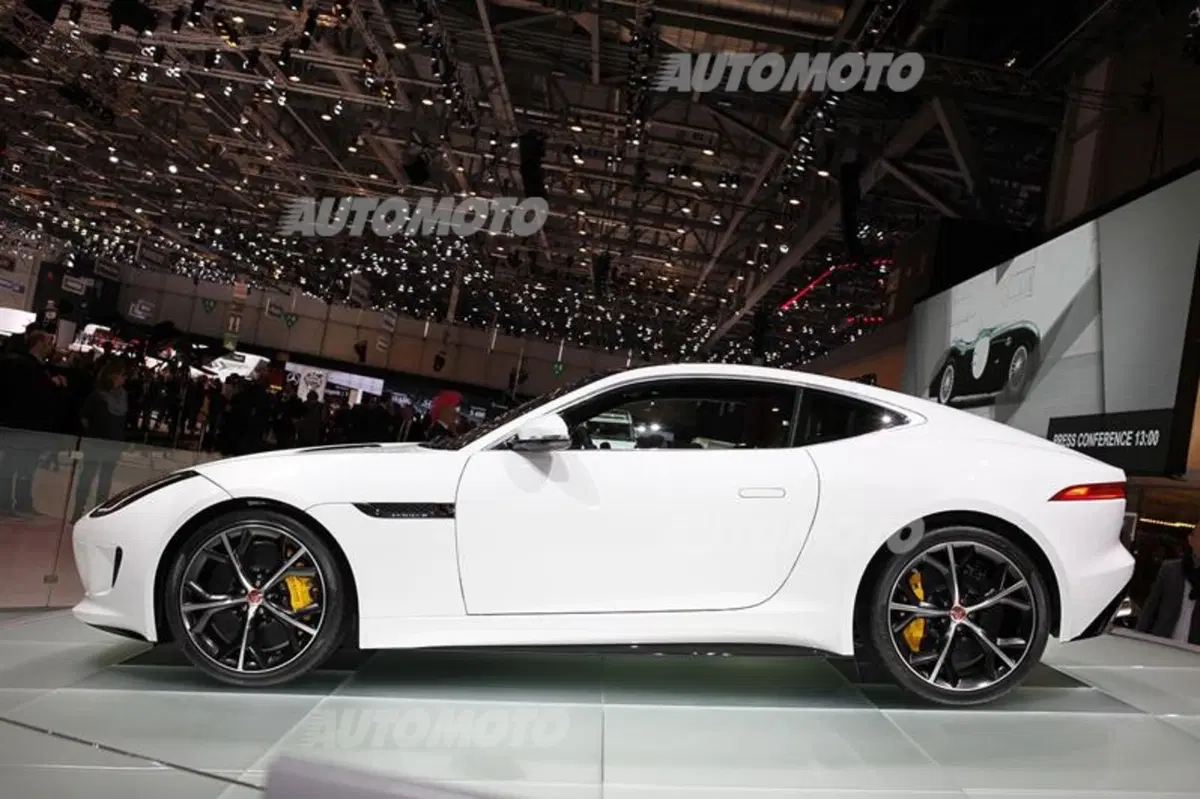 Jaguar al Salone di Ginevra 2014 (6)