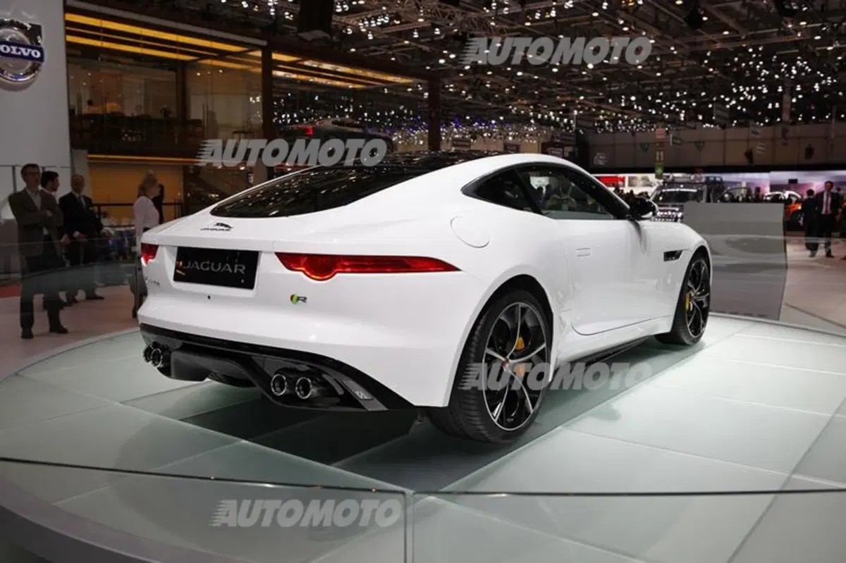 Jaguar al Salone di Ginevra 2014 (8)