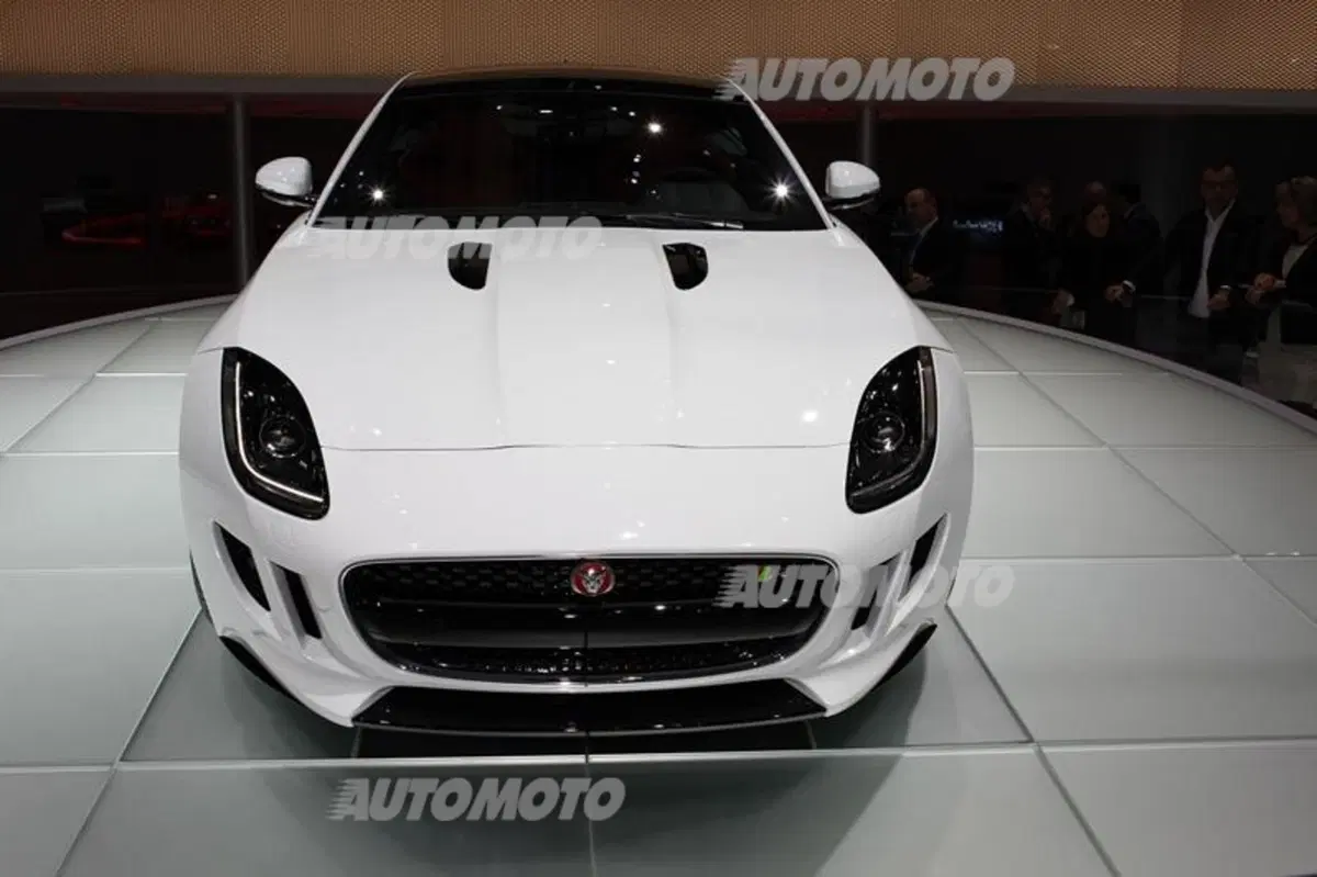 Jaguar al Salone di Ginevra 2014 (10)