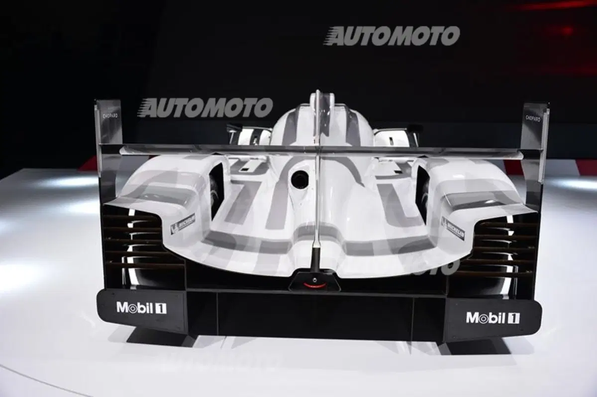 Porsche al Salone di Ginevra 2014 (17)