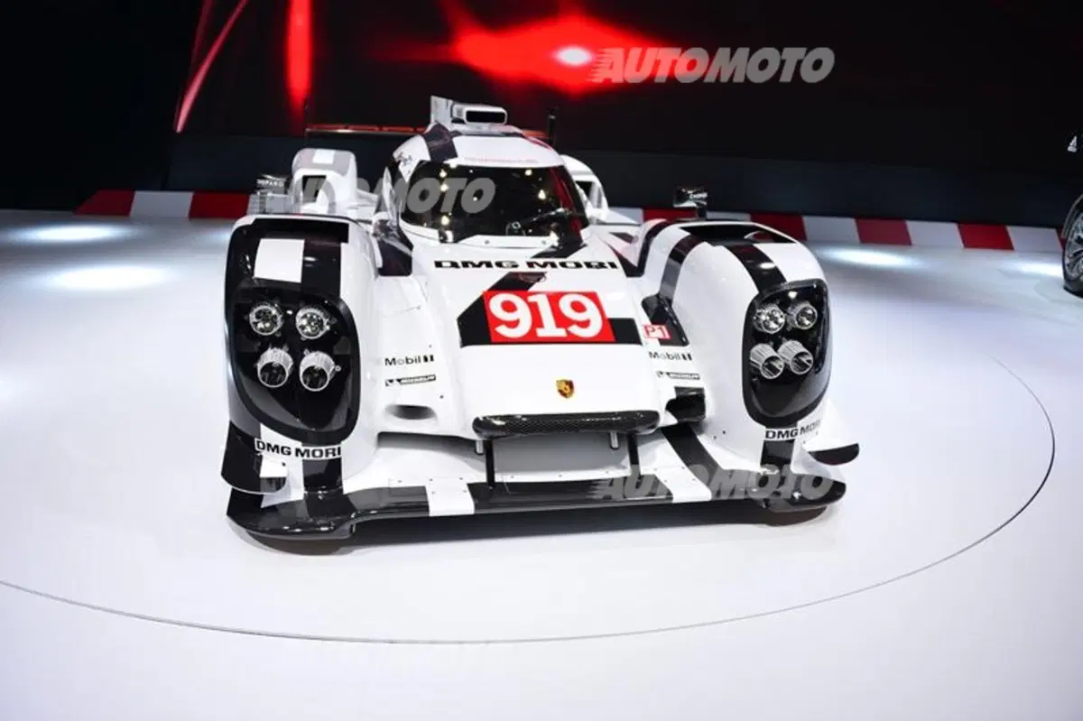Porsche al Salone di Ginevra 2014 (24)