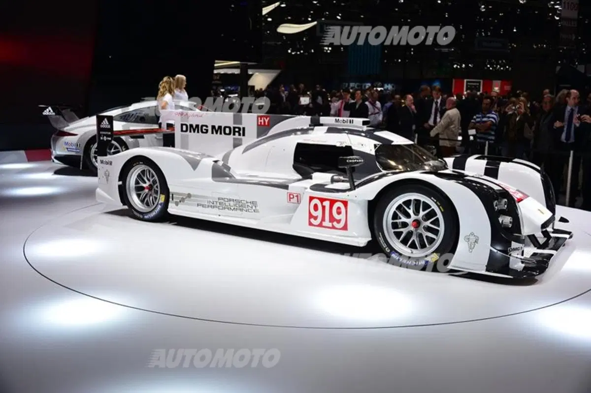Porsche al Salone di Ginevra 2014 (26)