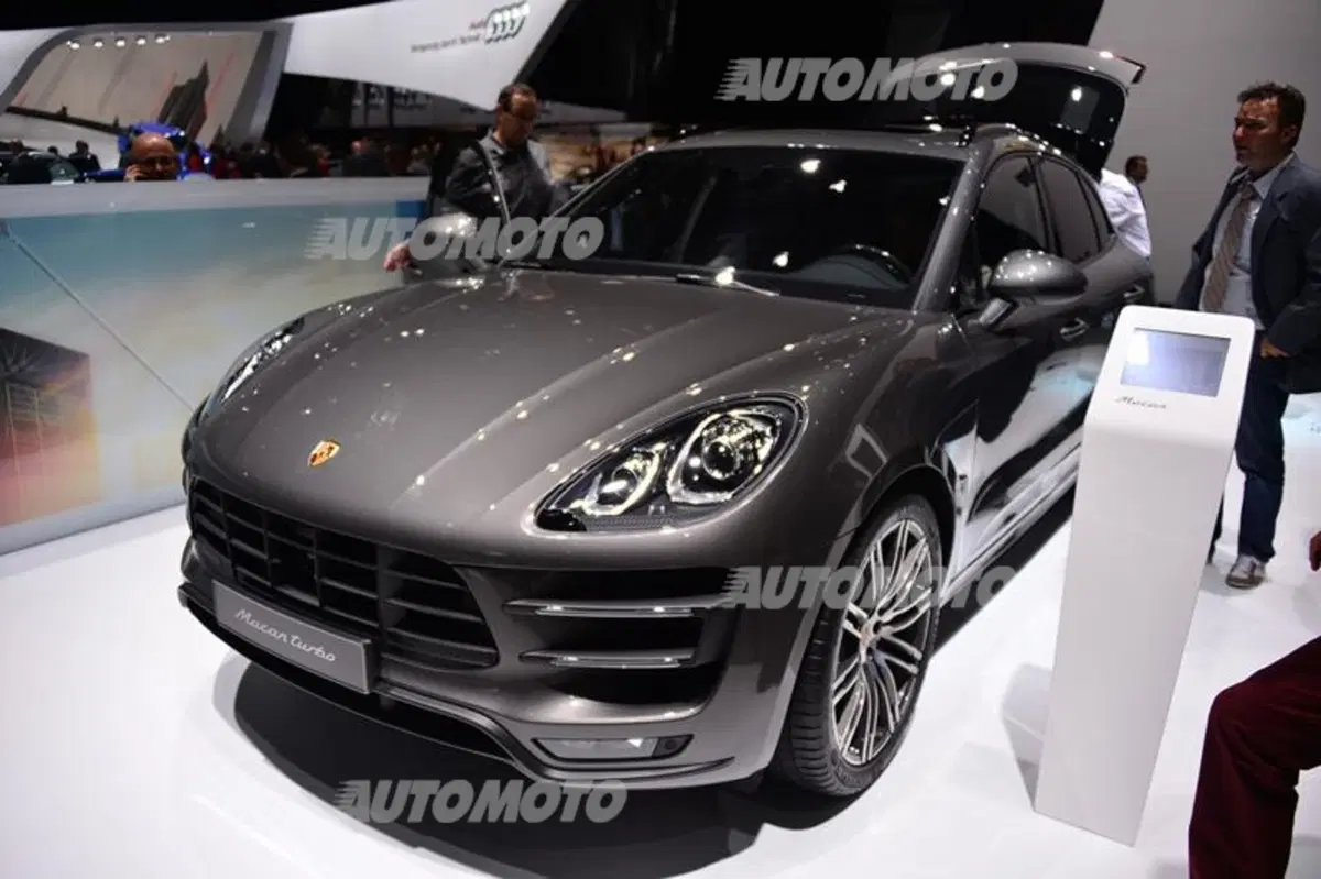 Porsche al Salone di Ginevra 2014 (30)