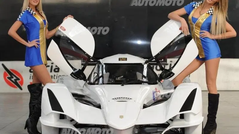 Praga R1: una storia centenaria che riparte, con un po' di Made in Italy