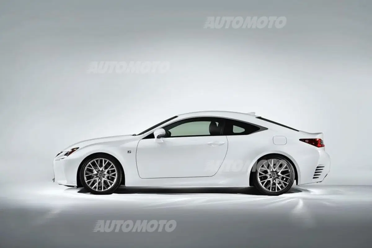 Lexus RC F Sport: pacchetto sportivo per la nuova coupé (10)