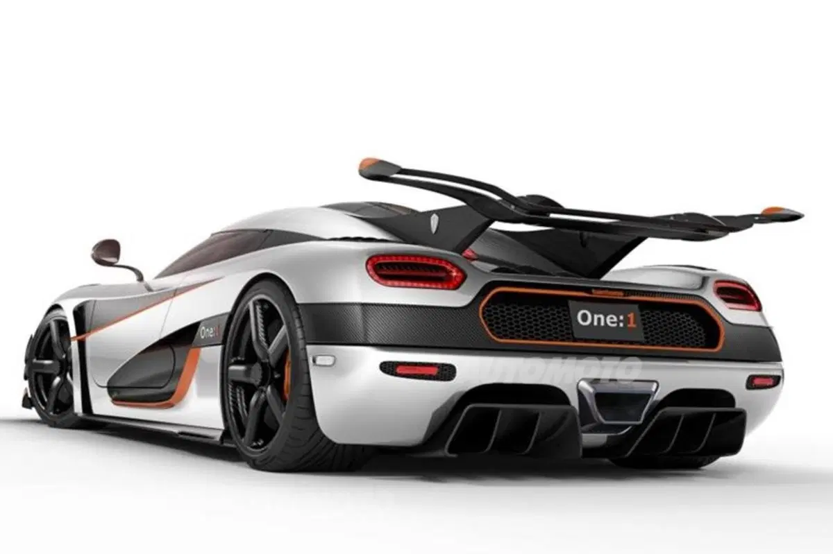 Koenigsegg One:1: tutti i dettagli e le immagini della hypercar svedese (2)