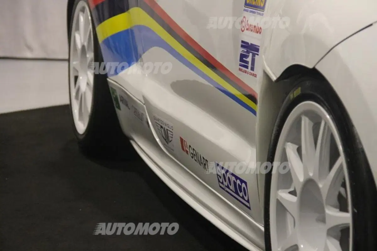 Peugeot RCZ R Cup e RCZ Racing Cup: i segreti delle vetture da corsa 2014 (13)