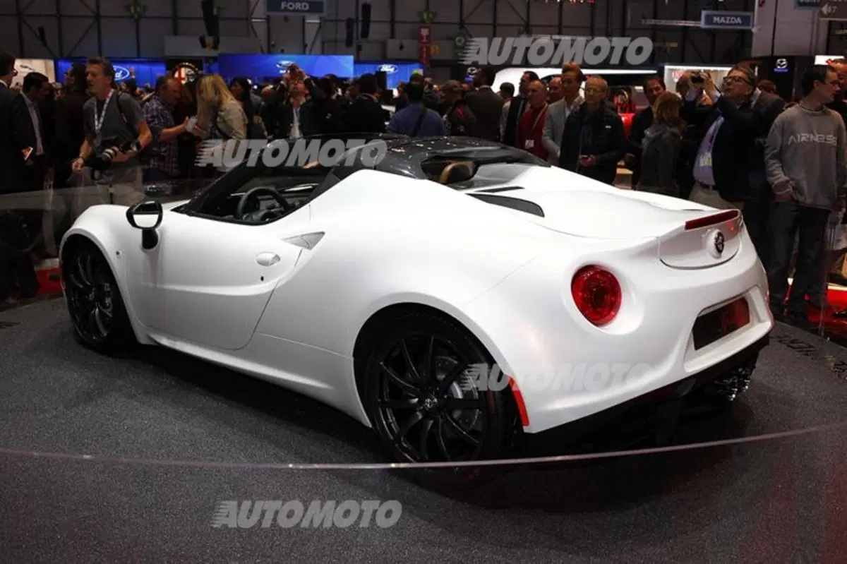Alfa Romeo al Salone di Ginevra 2014 (4)