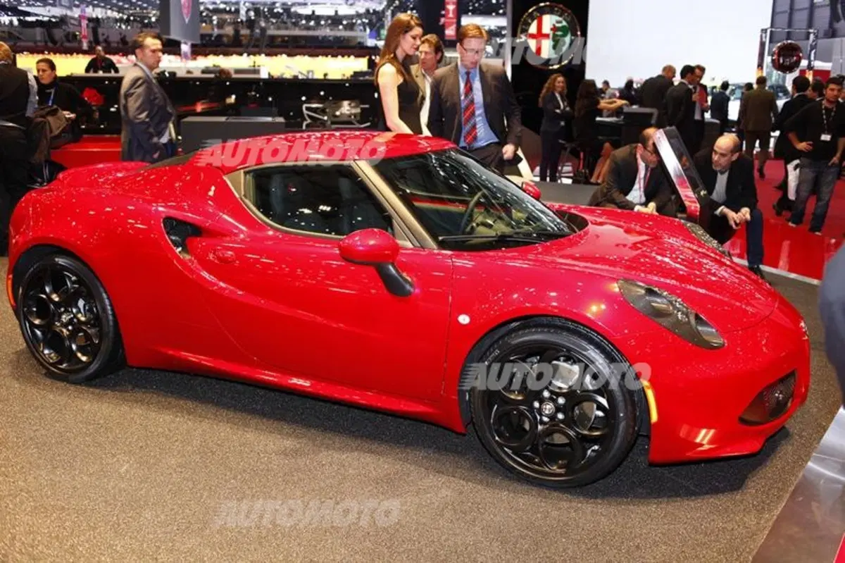 Alfa Romeo al Salone di Ginevra 2014 (9)