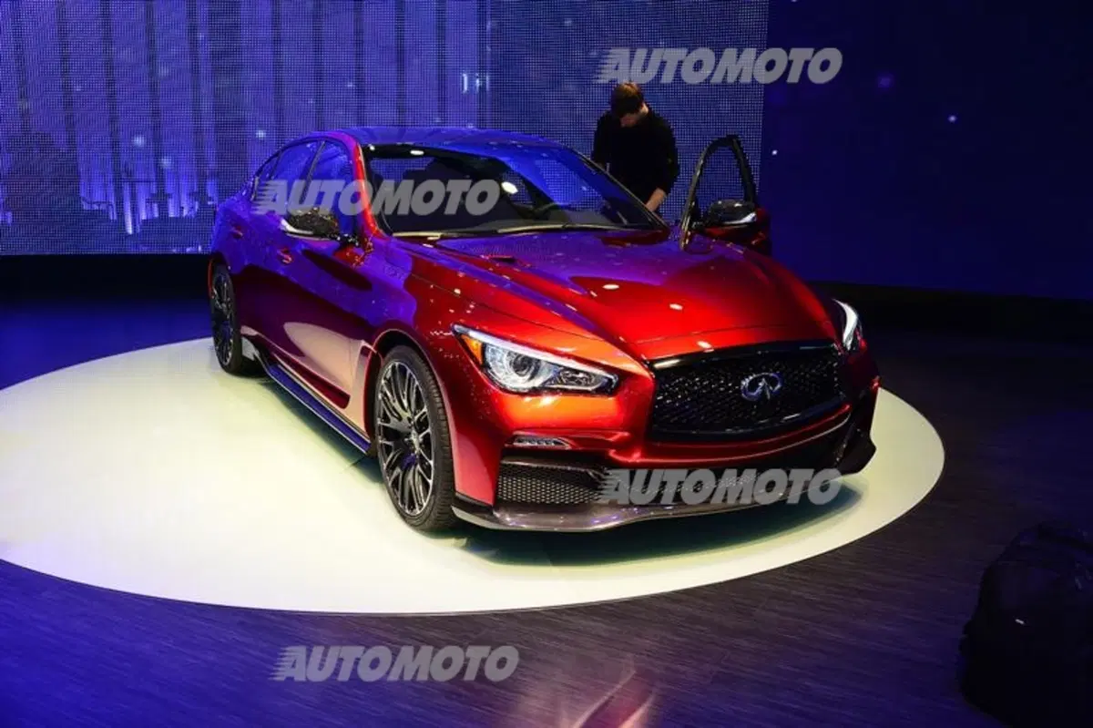 Infiniti al Salone di Ginevra 2014 (6)