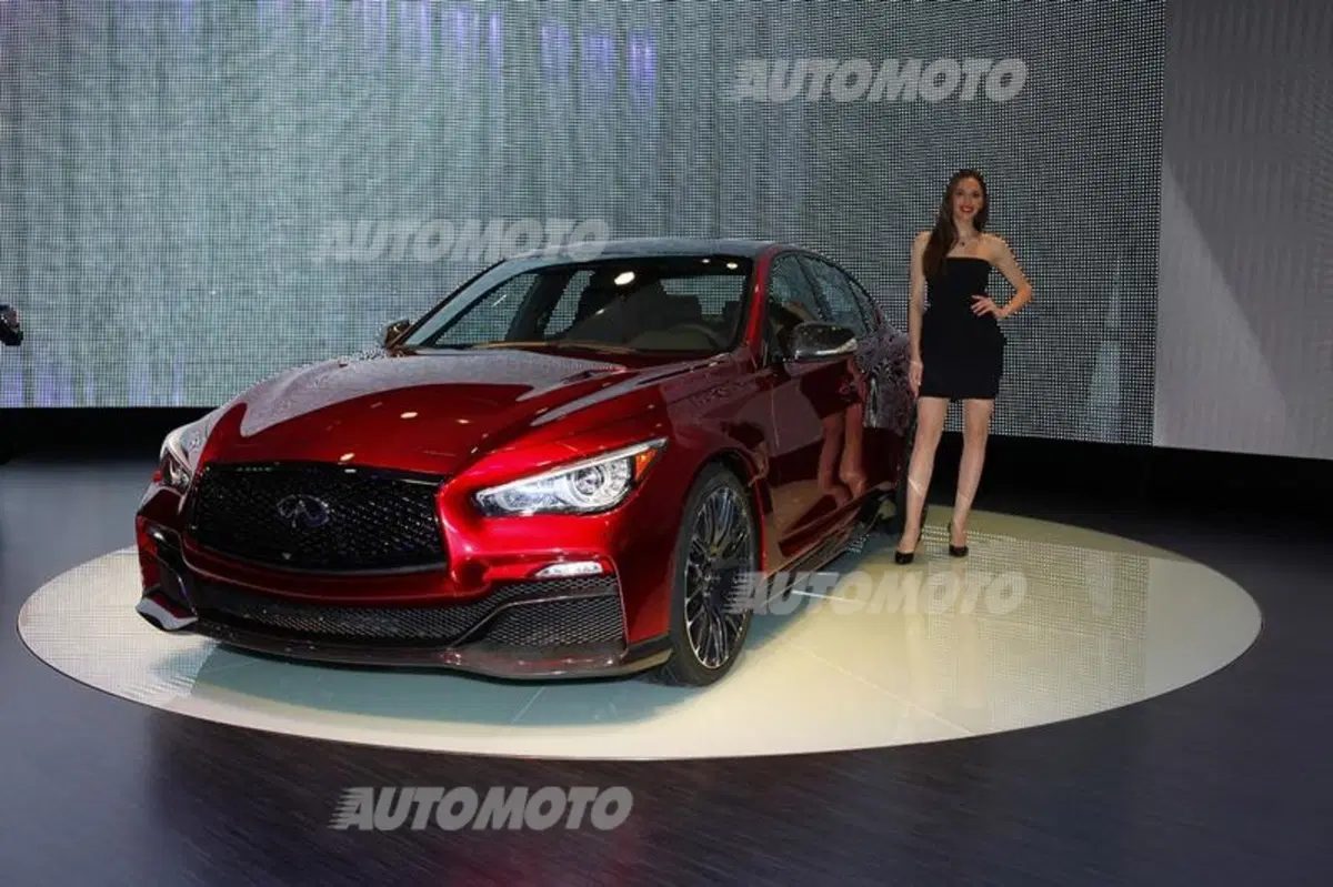 Infiniti al Salone di Ginevra 2014 (7)