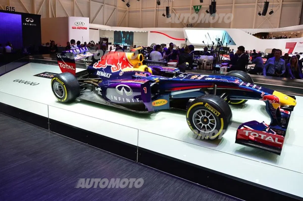 Infiniti al Salone di Ginevra 2014 (18)