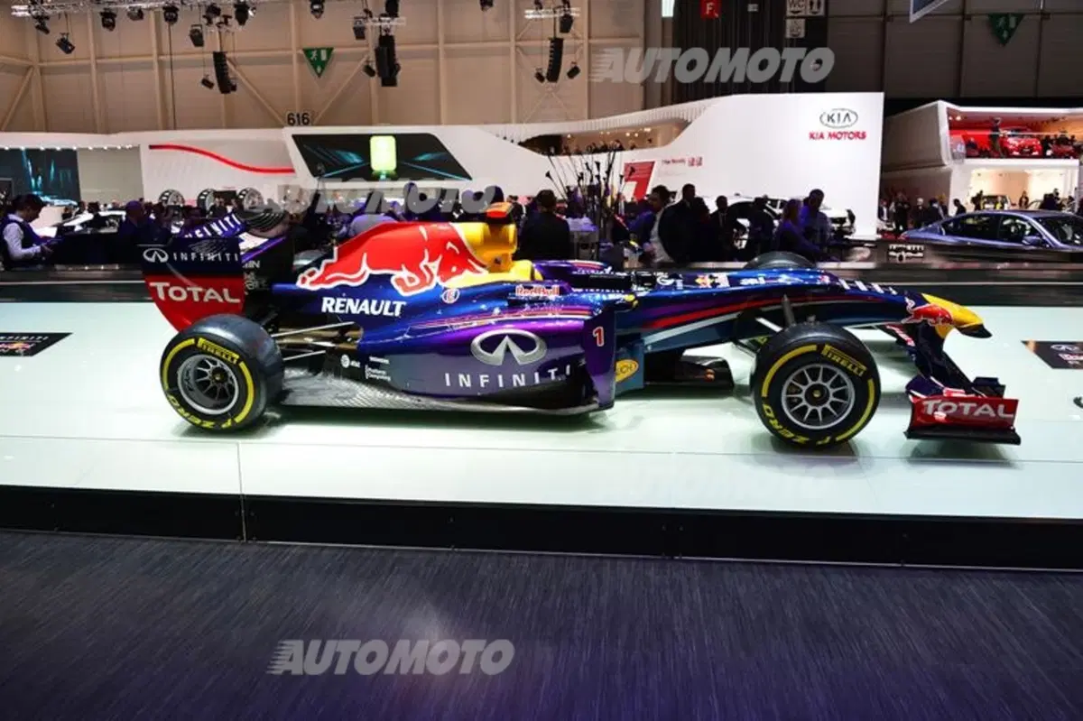 Infiniti al Salone di Ginevra 2014 (20)