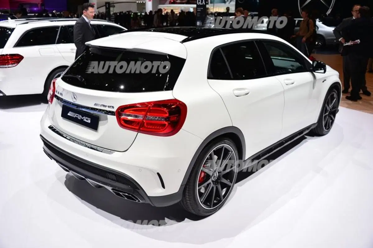 Mercedes-Benz al Salone di Ginevra 2014 (17)