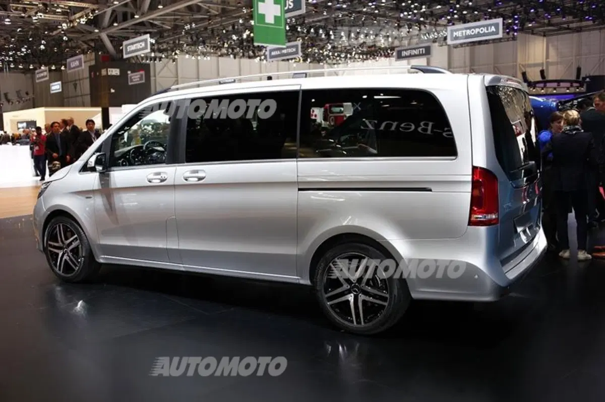 Mercedes-Benz al Salone di Ginevra 2014 (27)
