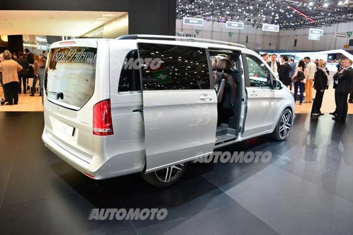 Mercedes-Benz al Salone di Ginevra 2014 (28)