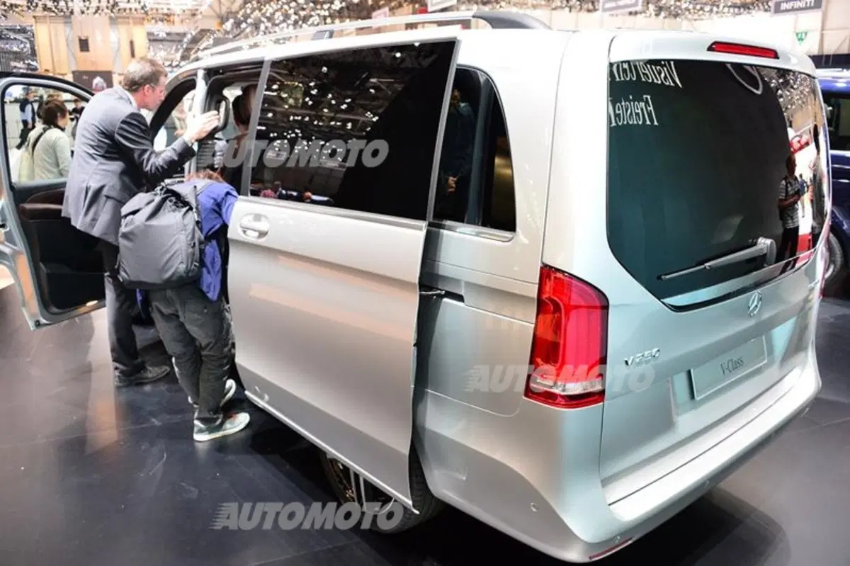 Mercedes-Benz al Salone di Ginevra 2014 (29)