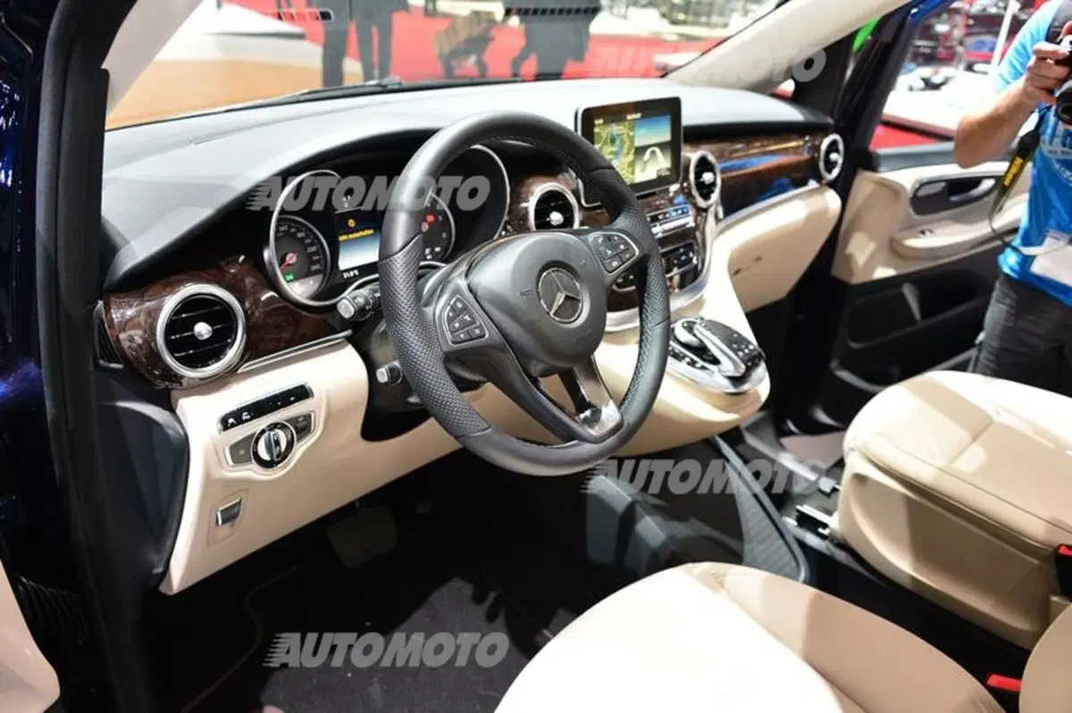 Mercedes-Benz al Salone di Ginevra 2014 (40)