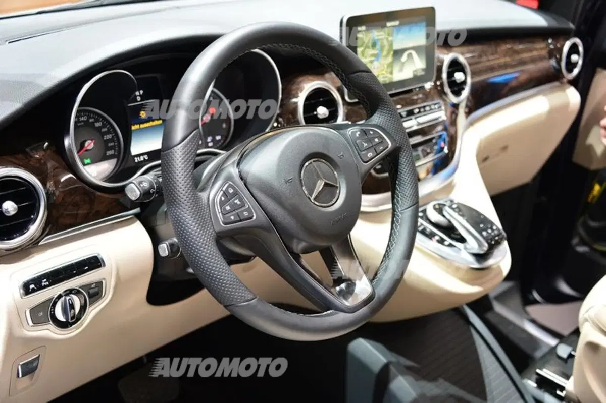 Mercedes-Benz al Salone di Ginevra 2014 (41)