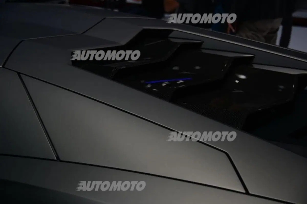 Lamborghini al Salone di Ginevra 2014 (26)