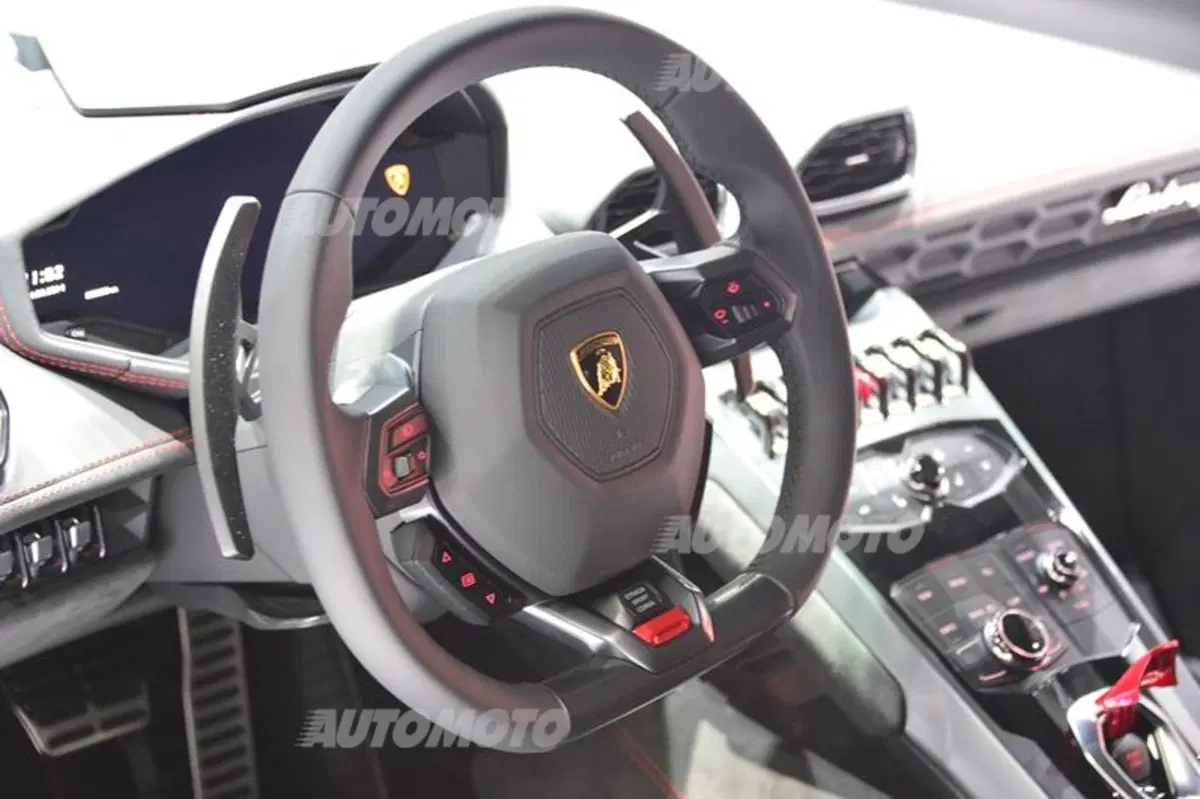 Lamborghini al Salone di Ginevra 2014 (29)