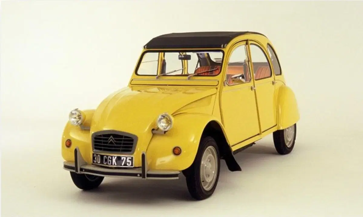 Confronto Heritage, Citroen: 2CV Vs C3 (10)